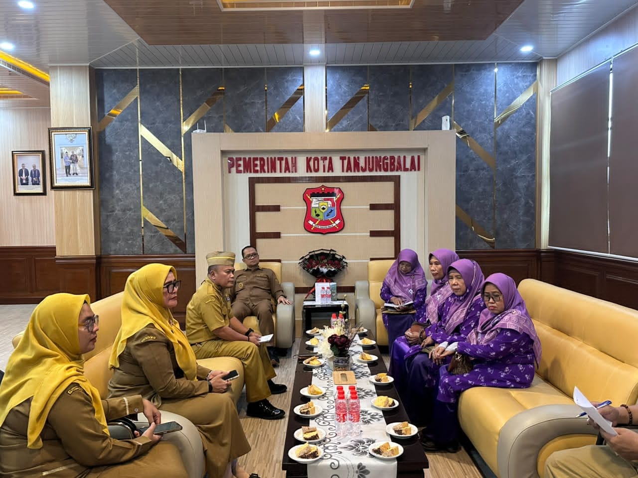 Wakil Wali Kota Tanjungbalai Terima Audiensi dan Silaturahmi PD Wanita Islam 