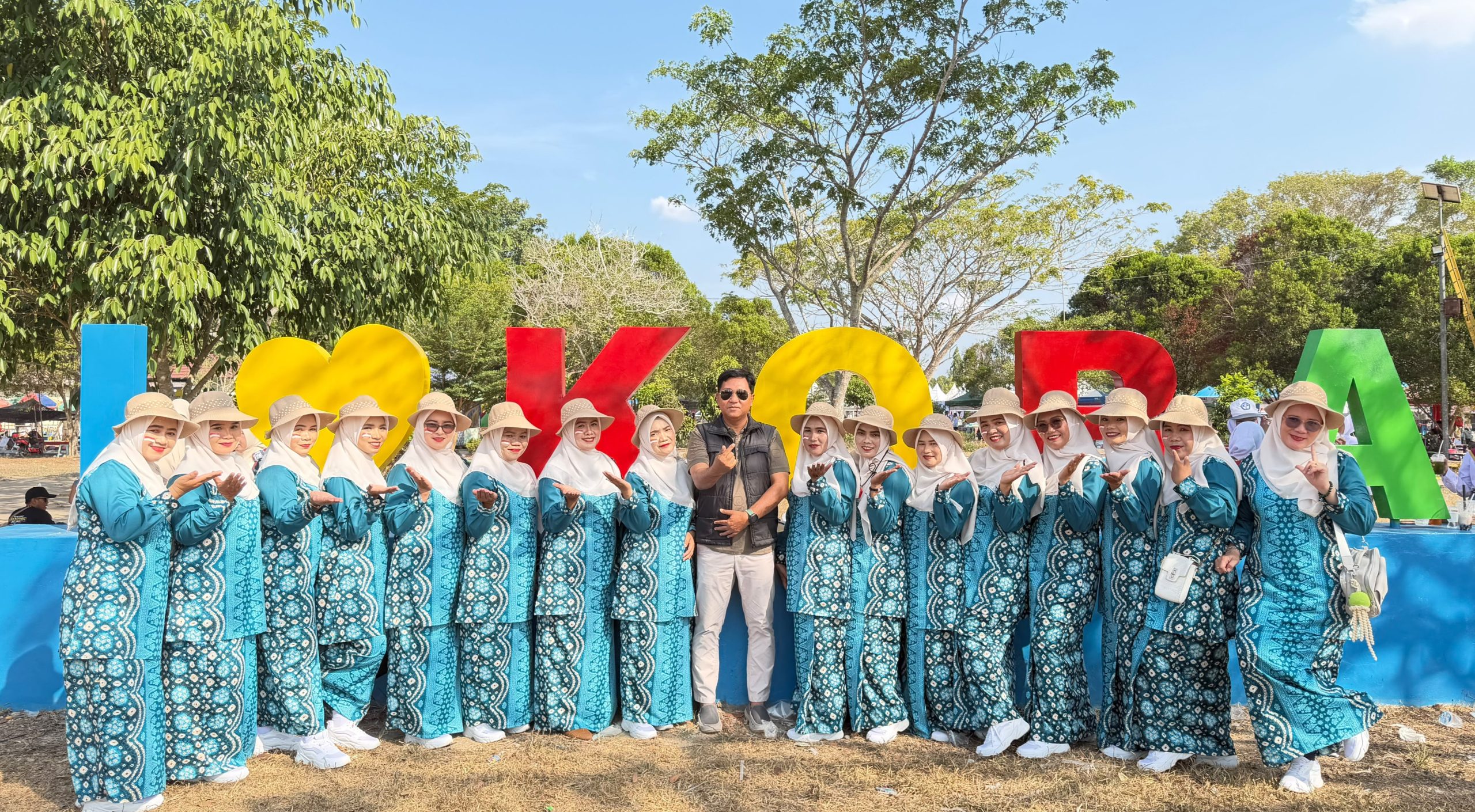 Aksi Inspiratif: Anggota DPRD Bateng Indriawati Pilih Jadi Peserta PBB Ketimbang Duduk di Tribun Kehormatan